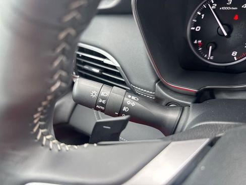 Used 2025 Subaru Outback Touring image 15