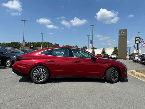 New 2025 Hyundai Sonata SEL image 8