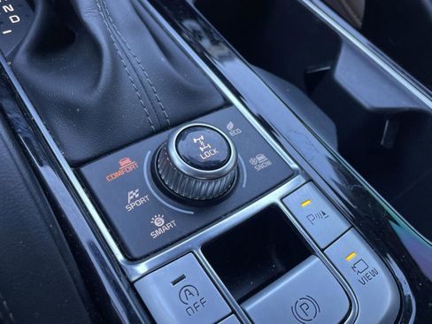 Certified 2022 Kia Telluride SX w/ SX Prestige Package image 27