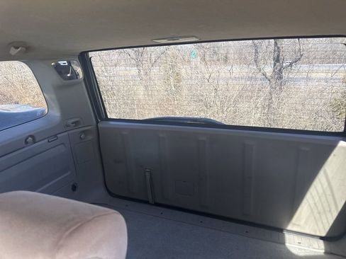 Used 2004 Toyota 4Runner Limited image 23