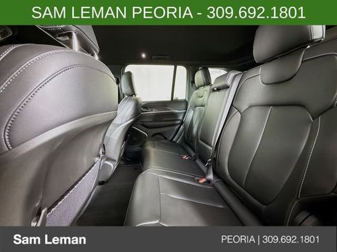 New 2025 Jeep Grand Cherokee Limited image 25