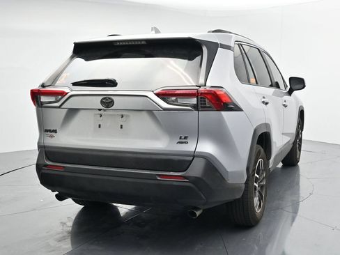 Used 2019 Toyota RAV4 LE w/ All Weather Liner Package AWD/4WD image 6
