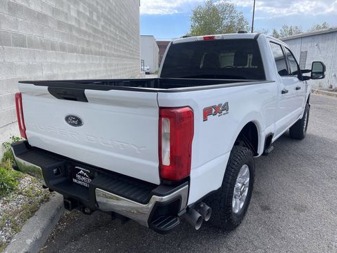 Used 2024 Ford F250 XLT w/ FX4 Off-Road Package AWD/4WD image 6