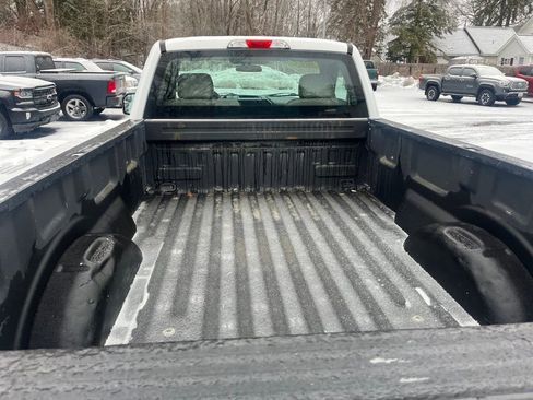 Used 2017 Ford F150 XL w/ Equipment Group 101A Mid image 9