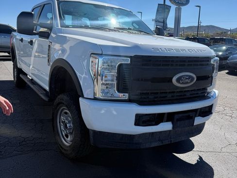 Used 2018 Ford F250 XL image 1