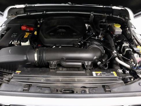 Used 2024 Jeep Wrangler Unlimited Sport AWD/4WD image 15