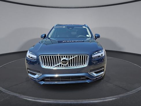 Certified 2025 Volvo XC90 B6 Ultra w/ Protection Package Premier AWD/4WD image 4