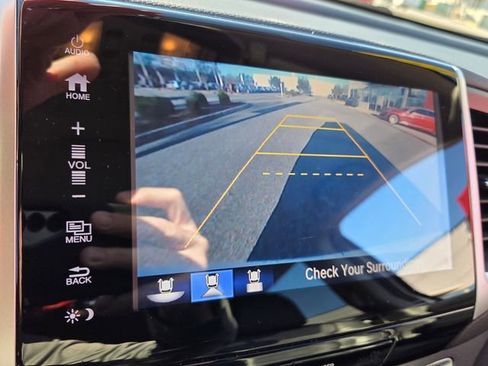 Used 2017 Honda Pilot EX-L image 25