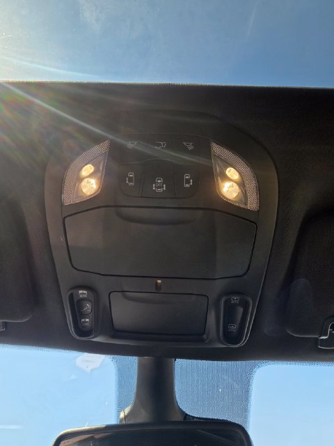 Used 2025 Chrysler Pacifica Limited FWD image 20