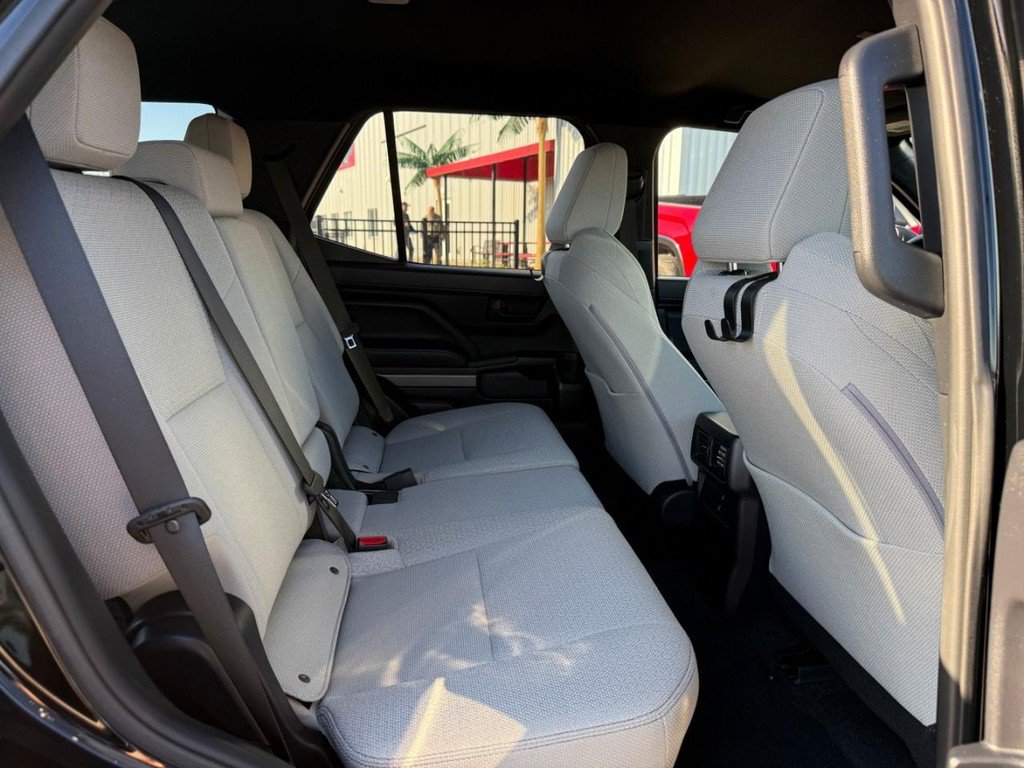 Certified 2026 Toyota 4Runner SR5 AWD/4WD image 11