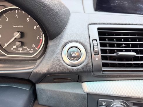 Used 2013 BMW 135is 135is Coupe 2D image 20