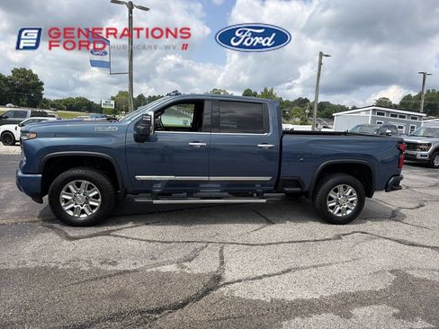 Used 2026 Chevrolet Silverado 2500 High Country w/ Technology Package AWD/4WD image 10