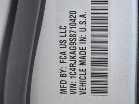 New 2025 Jeep Grand Cherokee L Laredo w/ Luxury Tech Group I image 11