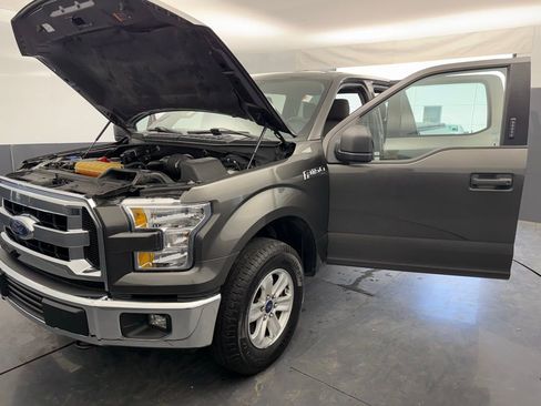 Used 2017 Ford F150 XLT image 16