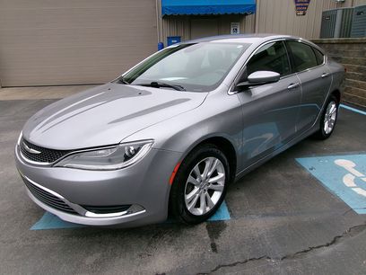Used 2016 Chrysler 200 Limited w/ Convenience Group