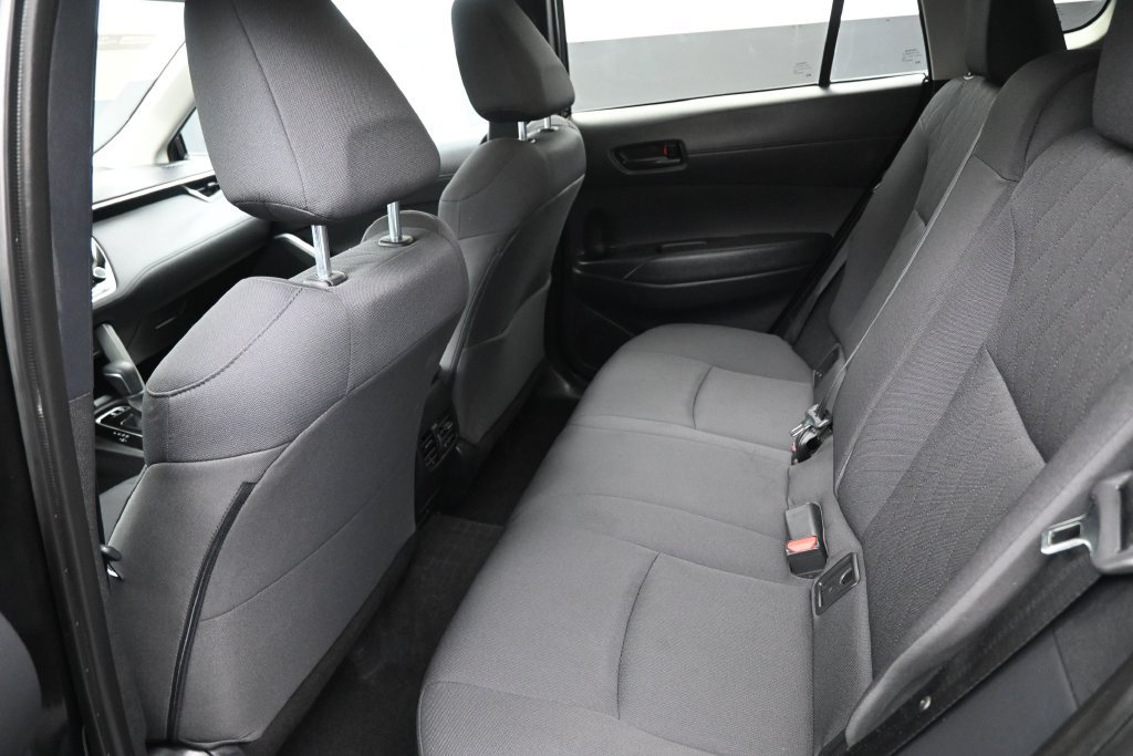Used 2025 Toyota Corolla Cross LE AWD/4WD image 24