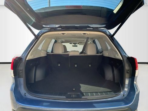 Used 2024 Subaru Forester Premium image 26