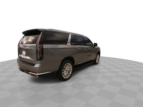 Used 2023 Cadillac Escalade ESV Luxury image 14