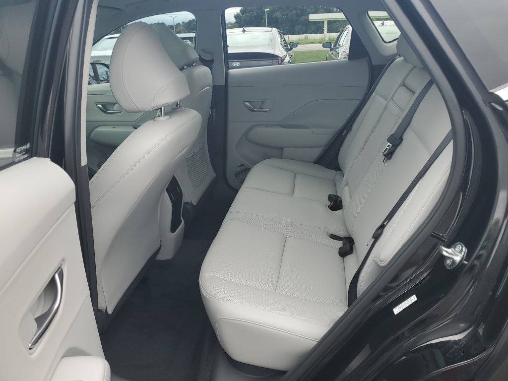 Used 2024 Hyundai Kona Limited FWD image 23