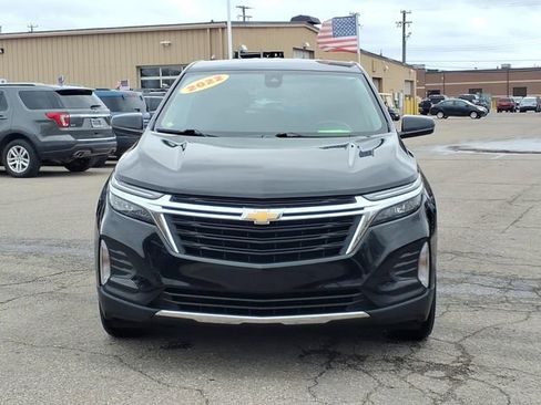 Used 2022 Chevrolet Equinox LT image 2