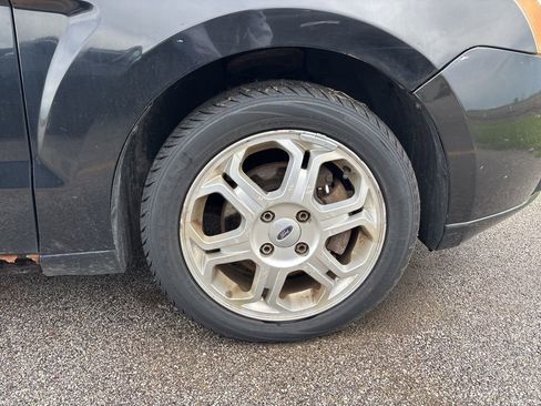 Used 2009 Ford Focus SES FWD image 10