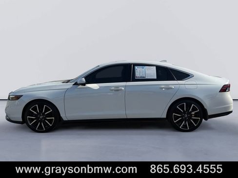 Used 2023 Honda Accord Touring image 6