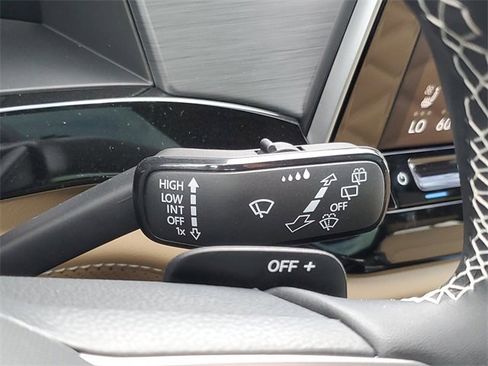 New 2026 Volkswagen Atlas Cross Sport SE image 27