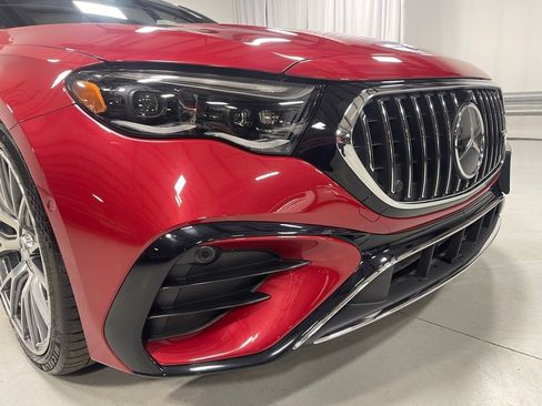 Certified 2025 Mercedes-Benz E 53 AMG e 4MATIC Sedan w/ Driver Assistance Package image 11