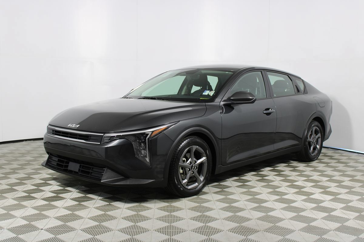 Used 2025 Kia K4 FWD image 34