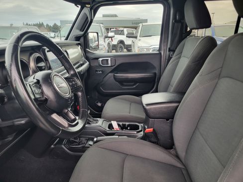 Used 2020 Jeep Gladiator Sport w/ Quick Order Package 24S image 7