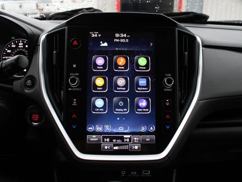 Used 2025 Subaru Crosstrek 2.0i Premium image 13