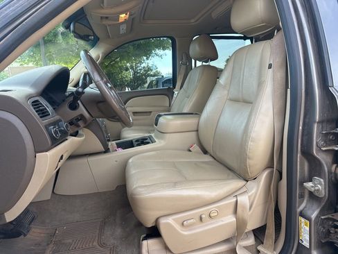 Used 2013 Chevrolet Tahoe LT AWD/4WD image 9