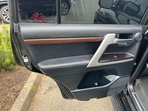 Used 2021 Toyota Land Cruiser AWD/4WD image 16