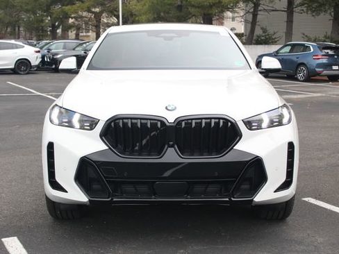 New 2026 BMW X6 xDrive40i w/ Executive Package image 2