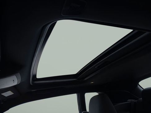 Used 2019 Dodge Challenger GT w/ Blacktop Package image 12