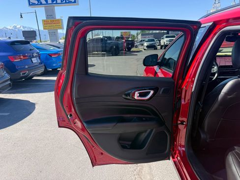 Used 2022 Jeep Compass Limited w/ (RED) Package AWD/4WD image 24