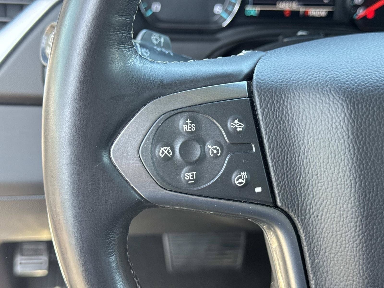 Used 2016 Chevrolet Suburban LTZ RWD image 11