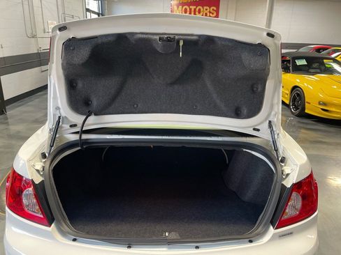 Used 2008 Chrysler Sebring Limited image 48