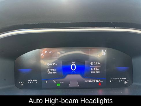 Used 2025 Volkswagen Taos SE image 12