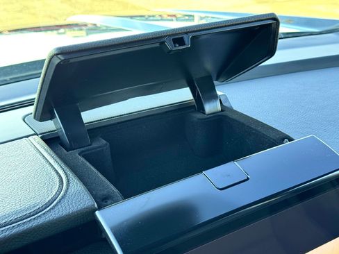 Used 2025 GMC Yukon Denali image 32