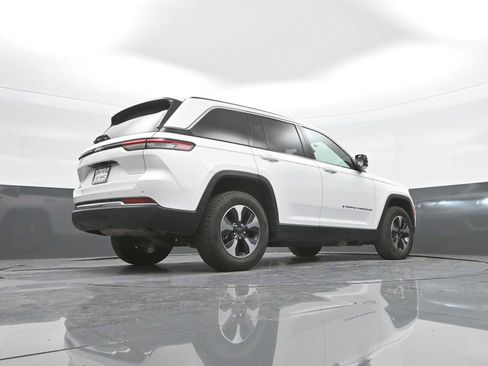 Used 2024 Jeep Grand Cherokee Limited 4xe AWD/4WD image 57