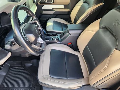 Used 2023 Ford Bronco Wildtrak AWD/4WD image 13