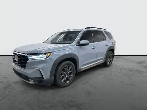 Certified 2023 Honda Pilot Touring image 8