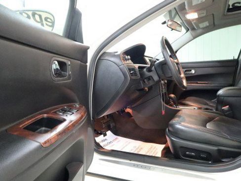 Used 2009 Buick LaCrosse CXL image 9