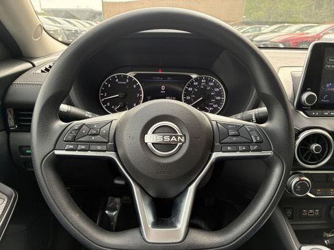 Used 2025 Nissan Sentra SV image 25