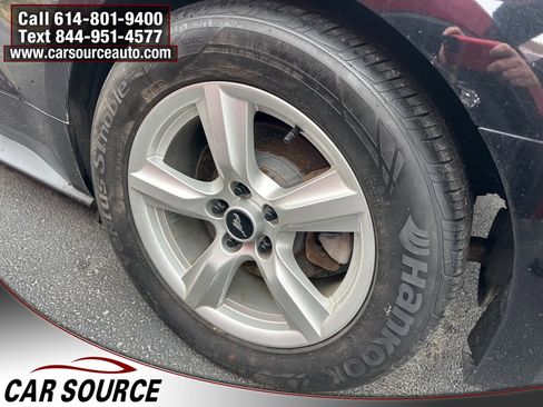 Used 2017 Ford Mustang V6 image 18