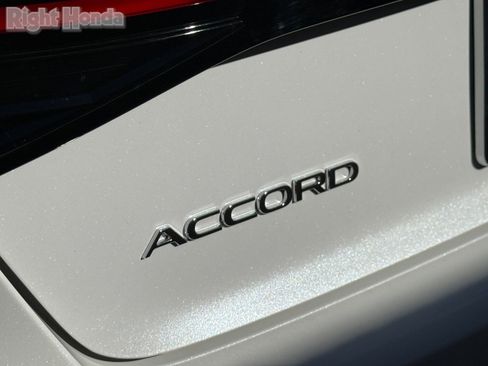 Used 2025 Honda Accord LX image 7