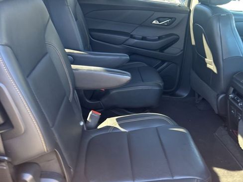 Used 2020 Chevrolet Traverse RS image 14