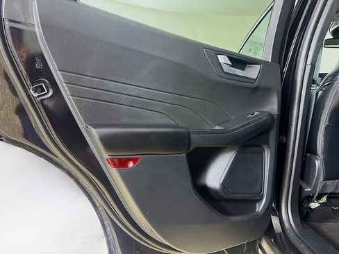 Used 2025 Ford Escape Platinum image 22