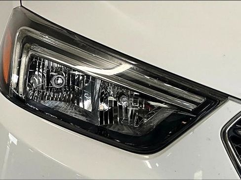 Used 2019 Buick Encore Preferred image 27